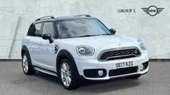 White Used 2017 Mini Cooper S Countryman Chili SUV | £14,875 (Fair price)
