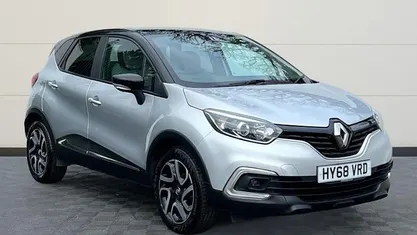 Used Renault Captur Iconic 90 HP (66 kW) 2019 SUV