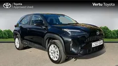 Black Used 2023 Toyota Yaris Cross SUV | £19,373 (Good price)