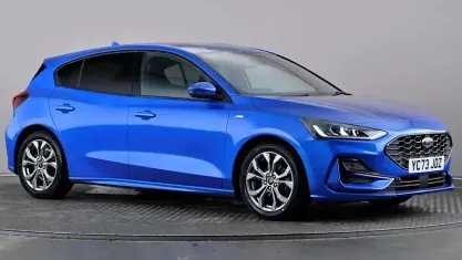 Used Ford Focus ST-Line 125 HP (91 kW) 2023 Blue Hatchback