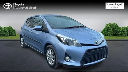 Used Toyota Yaris Hybrid T4 101 HP (74 kW) 2013 Hatchback