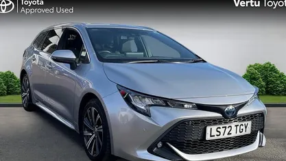 Used Toyota Corolla Design 184 HP (135 kW) 2022 Silver Estate