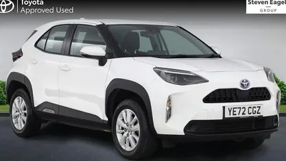 Used 2025 Toyota Yaris Hybrid Estate | £21,116 (Good price)