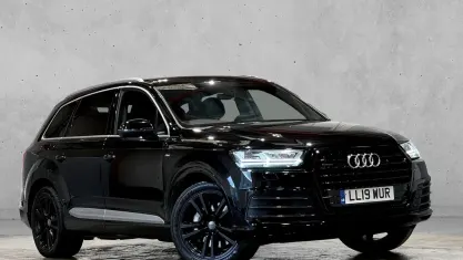 Used Audi Q7 S-Line 231 HP (169 kW) 2019 Black SUV