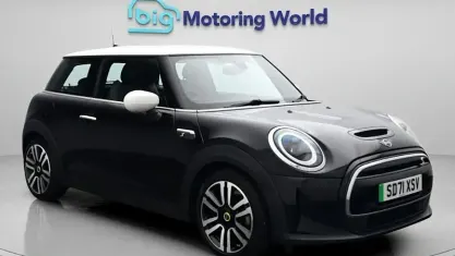 Used Mini Cooper Level 2 135 kW (184 HP) 2021 Black Hatchback