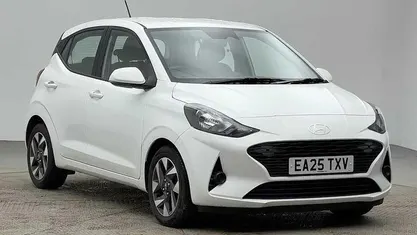 Used Hyundai i10 Advanced 79 HP (58 kW) 2025 White Hatchback