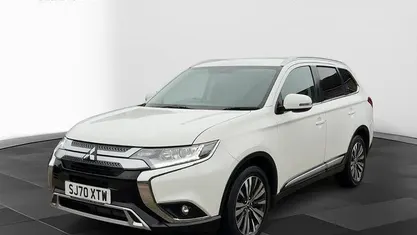 White Used 2020 Mitsubishi Outlander SUV | £18,495 (Fair price)