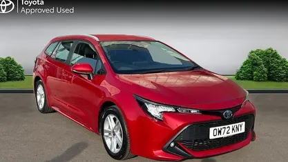 Used Toyota Corolla Sport 122 HP (89 kW) 2022 Red Estate