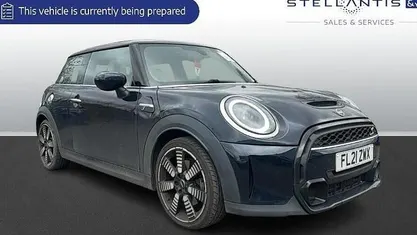 Used Mini Cooper S Exclusive 178 HP (130 kW) 2022 Hatchback