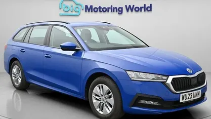 Used Skoda Octavia SE Technology 110 HP (80 kW) 2023 Blue Estate