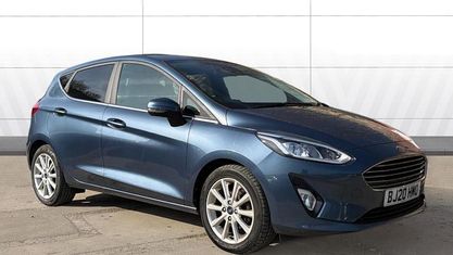 Używany Ford Fiesta Titanium 101 KM (74 kW) 2020 Niebieski Hatchback