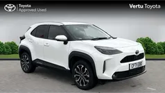 White Used 2022 Toyota Yaris Cross Design SUV | £19,832 (Good price)