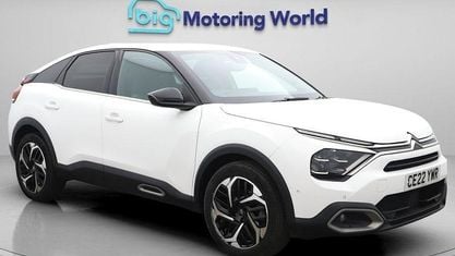 Begagnad Citroën C4 Shine 131 HK (96 kW) 2022 Vit Halvkombi