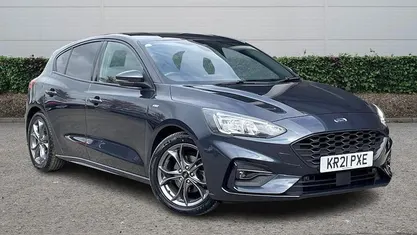 Usado Ford Focus ST-Line 120 HP (88 kW) 2021 Azul Citadino