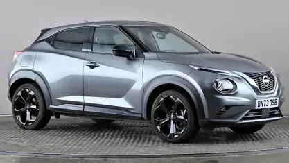 Second-hand Nissan Juke Tekna 114 CP (83 kW) 2023 Gri SUV