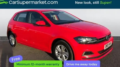 Usado VW Polo SE 65 CV (47 kW) 2019 Rojo Utilitario