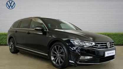 Used VW Passat R-line 150 HP (110 kW) 2023 Estate