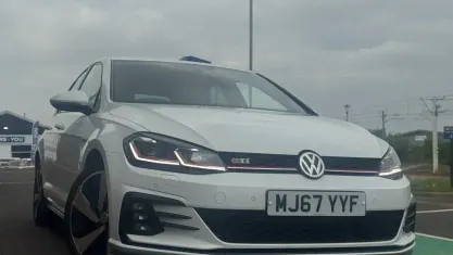 Used VW Golf VII GTI 230 HP (169 kW) 2017 White Hatchback