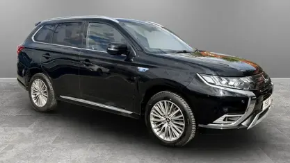 Used Mitsubishi Outlander P-HEV 224 HP (164 kW) 2020 Black SUV