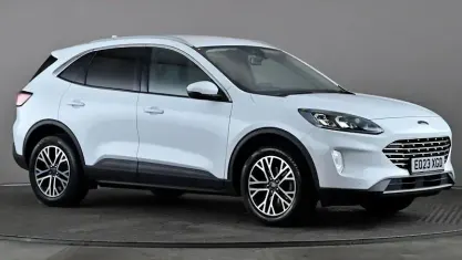 Used Ford Kuga Titanium 150 HP (110 kW) 2023 White SUV