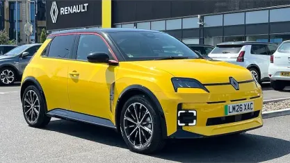 New Renault 5 E-Tech Iconic 110 kW (150 HP) 2026 Hatchback
