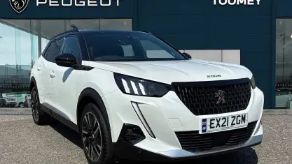 Used Peugeot 2008 Premium 131 HP (96 kW) 2021 White SUV