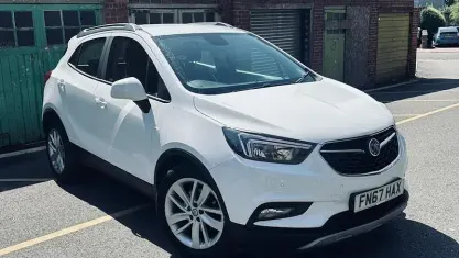 Used Vauxhall Mokka Design Edition 140 HP (102 kW) 2017 White SUV