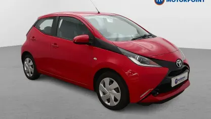Used Toyota Aygo X-play 69 HP (50 kW) 2018 Red Hatchback