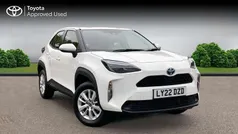White Used 2022 Toyota Yaris Cross SUV | £19,236 (Super price)