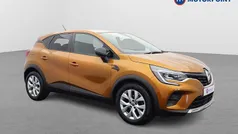 Orange Used 2021 Renault Captur Iconic SUV | £12,699 (Fair price)