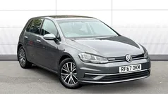 Used 2018 VW Golf VII SE Hatchback | £13,246 (Fair price)