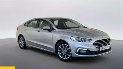 Używany Ford Mondeo Zetec 188 KM (138 kW) 2021 Srebrny Sedan/Limuzyna
