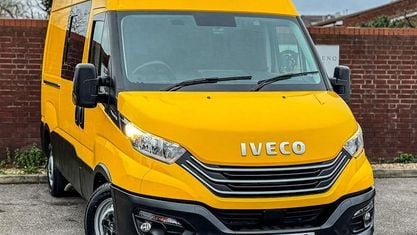 Begagnad Iveco Daily 136 HK (100 kW) 2022 Cab