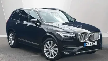 Usado Volvo XC90 Inscription 235 HP (172 kW) 2019 SUV