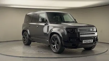 Used Land Rover Defender SE Dynamic 249 HP (183 kW) 2025 SUV