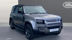 Used 2025 Land Rover Defender SE Dynamic SUV | £58,949 (Fair price)