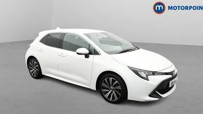 White Used 2022 Toyota Corolla Design Hatchback | £17,549 (Fair price)