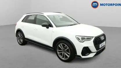 Używany Audi Q3 Black Edition 150 KM (110 kW) 2022 Biały SUV