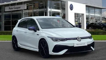Used VW Golf VIII R 333 HP (244 kW) 2023 White Hatchback