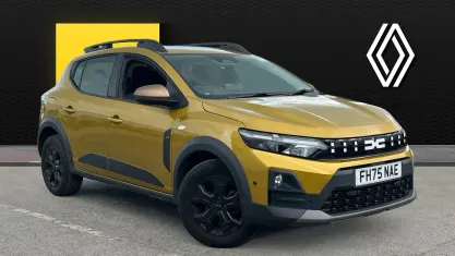 Used Dacia Sandero Extreme 110 HP (80 kW) 2026 Amber yellow  metallic Hatchback