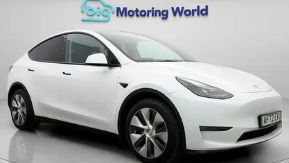 Used Tesla Model Y Long Range AWD 286 kW (389 HP) 2025 SUV