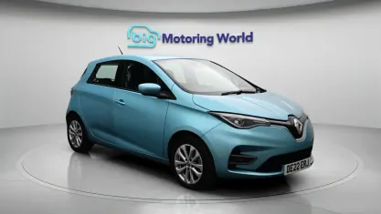Used Renault Zoe Iconic 100 kW (136 HP) 2021 Blue Hatchback