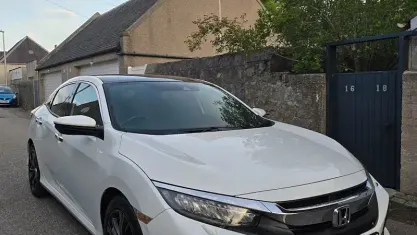 Begagnad Honda Civic Prestige 182 HK (133 kW) 2018 Vit Halvkombi
