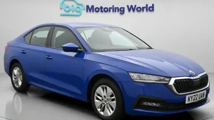 Used Skoda Octavia SE Technology 110 HP (80 kW) 2022 Blue Hatchback