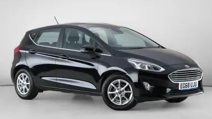 Used Ford Fiesta Zetec 86 HP (63 kW) 2019 Black Hatchback
