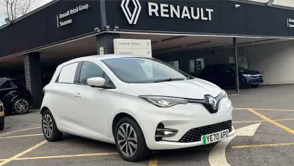 Used Renault Zoe GT-Line 100 kW (136 HP) 2020 White  Hatchback