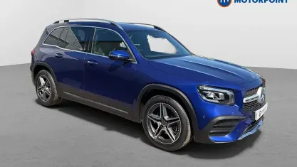Usado Mercedes GLB200 AMG Line Premium 163 HP (119 kW) 2022 Azul SUV