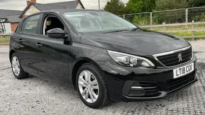 Second-hand Peugeot 308 Active 99 CP (72 kW) 2016 Hatchback