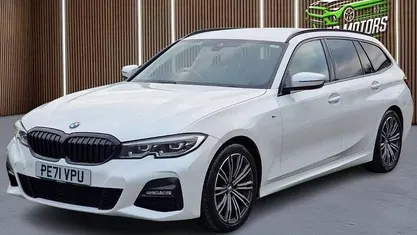 White Used 2021 BMW 320 M Sport Estate | £23,888 (Fair price)
