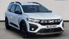 Solid glacier white Used 2023 Dacia Jogger Extreme MPV | £14,926 (Fair price)